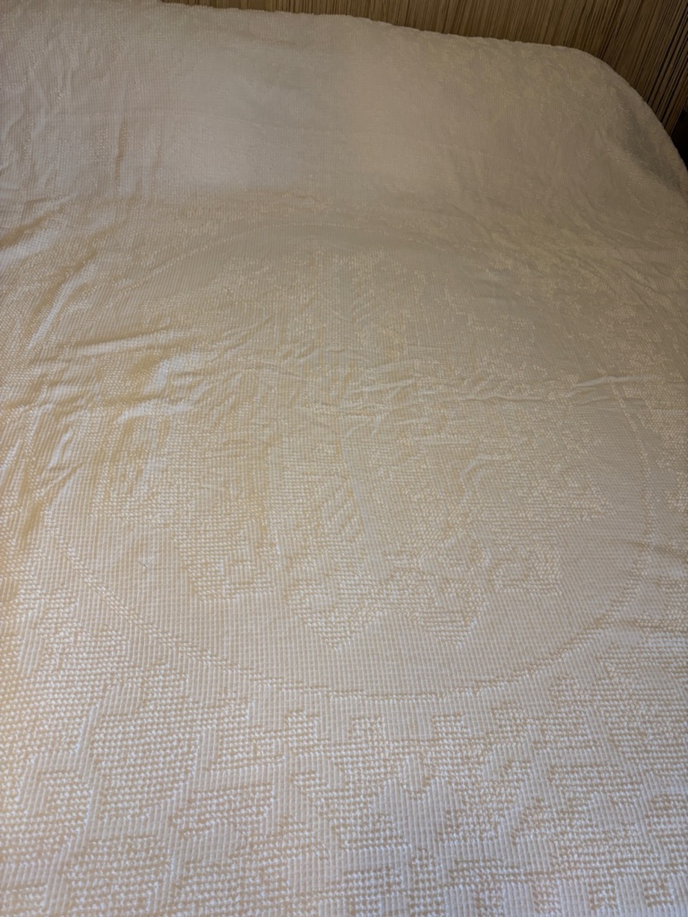 White Chenille Bedspread - Picture 2 of 9